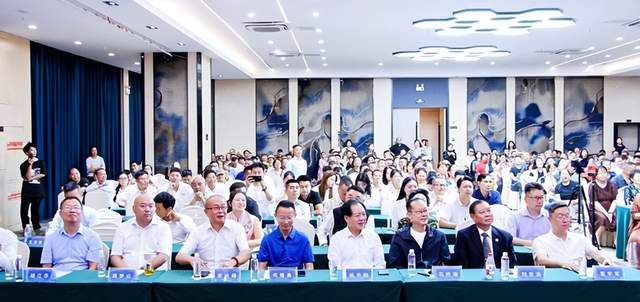 数智化康养旅居，数实创新发展，贵阳启动全球OPC（贵阳）AI影视数字峰会