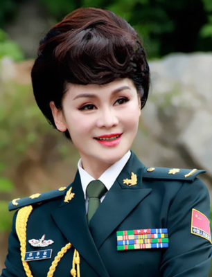 张华敏形象.png